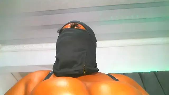 XPanther_24 on StripChat 