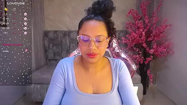zhara_rose_s on StripChat 